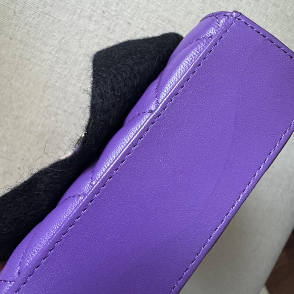 Chanel clutch with chain - Picture 3 of 7